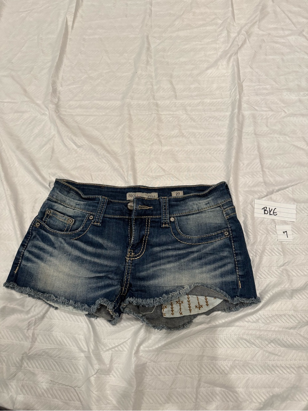 BKE Stella Dark Wash Denim Cutoff Shorts - Blue size 27